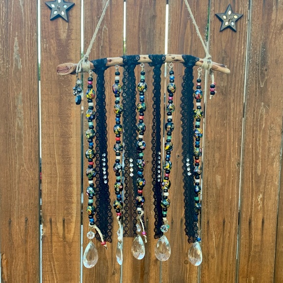 Driftwood Wind Chime Lace, Black Porcelain & Vintage Italian Chandelier Crystals - Picture 3 of 17
